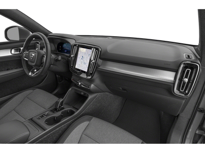 2024 Volvo XC40 B5 Plus Bright Theme