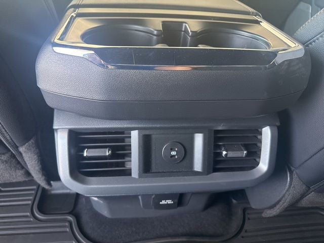 2025 Ford F-150 Base