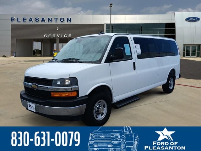 2025 Chevrolet Express 3500 LT