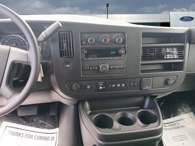 2025 Chevrolet Express 3500 LT