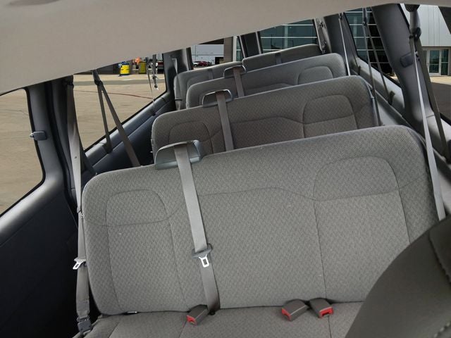 2025 Chevrolet Express 3500 LT