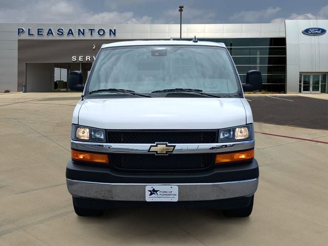2025 Chevrolet Express 3500 LT
