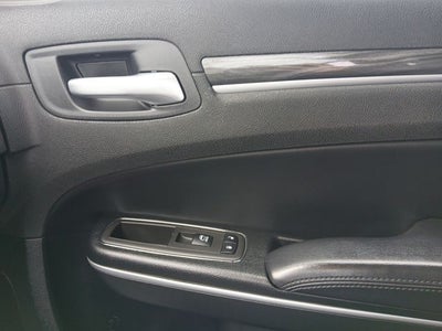 2022 Chrysler 300 Touring L