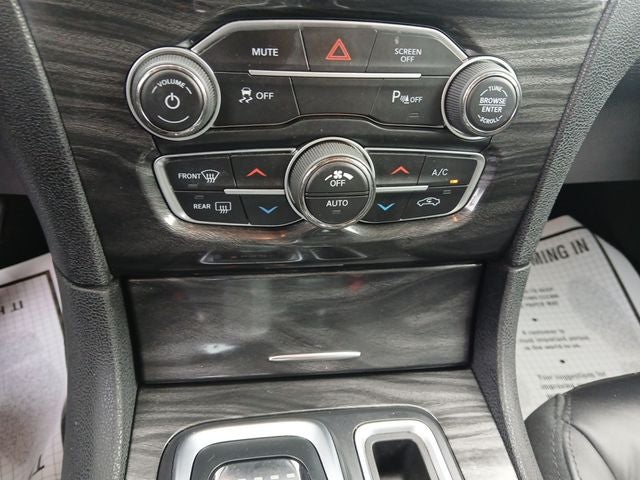 2022 Chrysler 300 Touring L