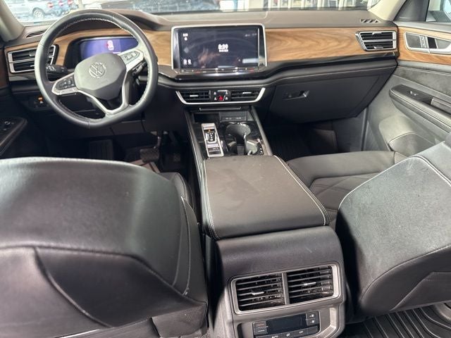 2024 Volkswagen Atlas 2.0T SE
