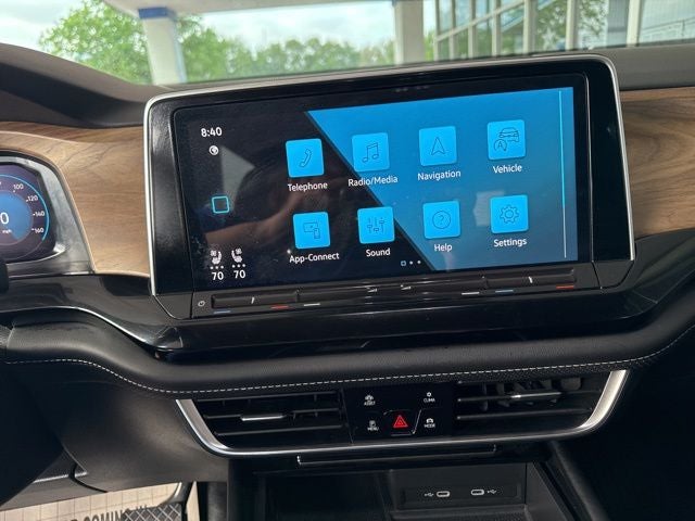 2024 Volkswagen Atlas 2.0T SE