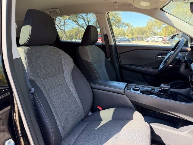 2023 Nissan Rogue Base