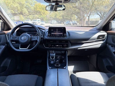 2023 Nissan Rogue Base