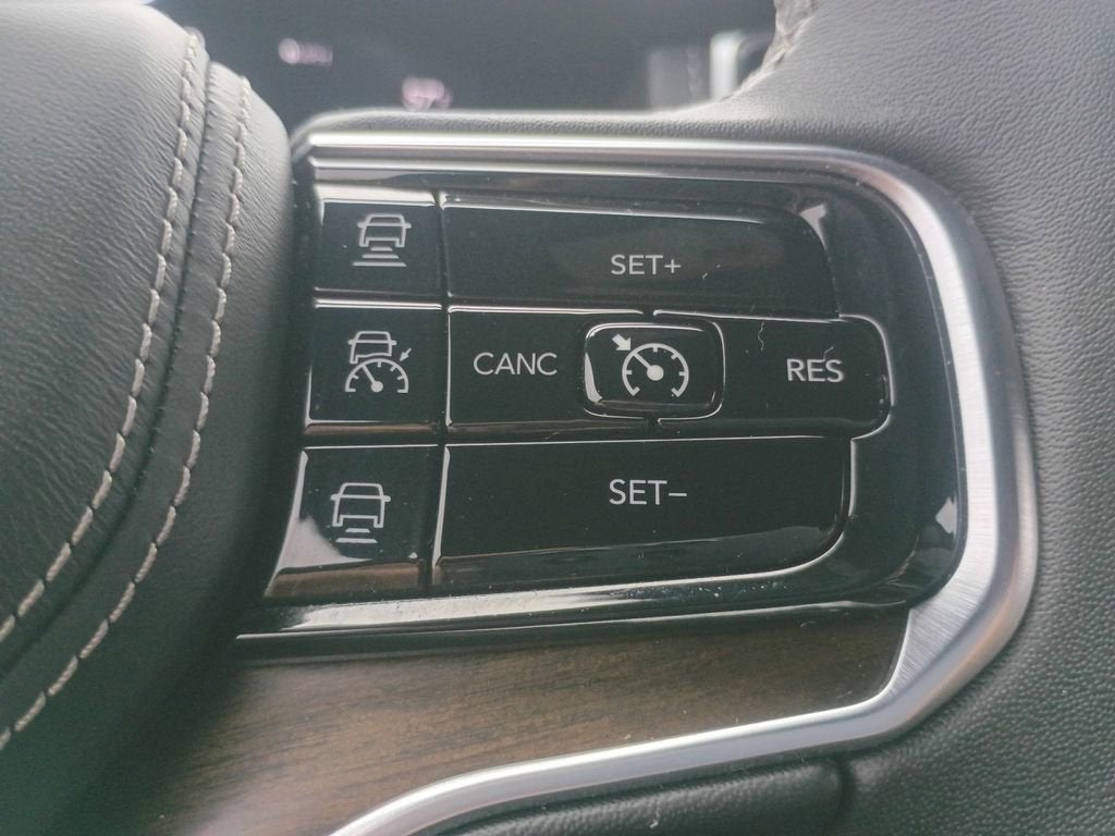 2023 Jeep Grand Wagoneer Series II