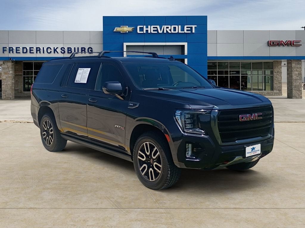 2023 GMC Yukon XL AT4