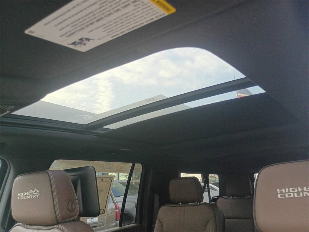 2025 Chevrolet Suburban High Country