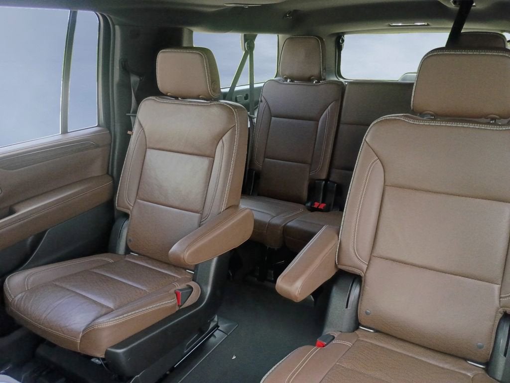 2021 Chevrolet Suburban High Country