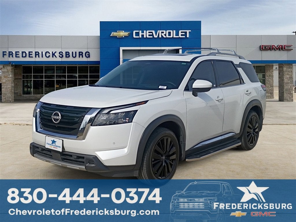 2025 Nissan Pathfinder Platinum