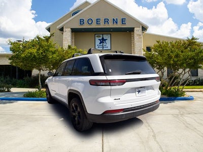 2023 Jeep Grand Cherokee Laredo