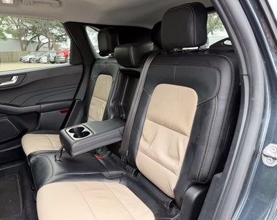 2022 Ford Escape Hybrid Titanium