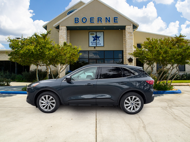 2022 Ford Escape Hybrid Titanium