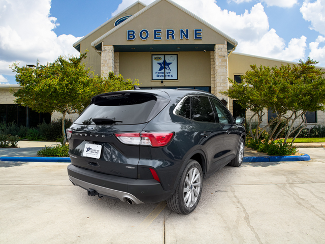 2022 Ford Escape Hybrid Titanium