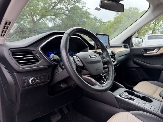 2022 Ford Escape Hybrid Titanium