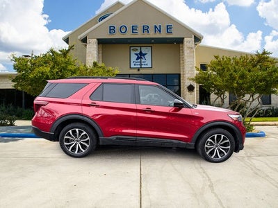 2022 Ford Explorer ST-Line