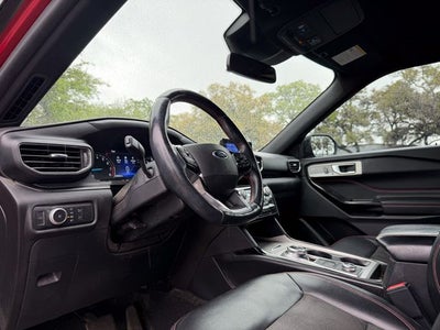 2022 Ford Explorer ST-Line