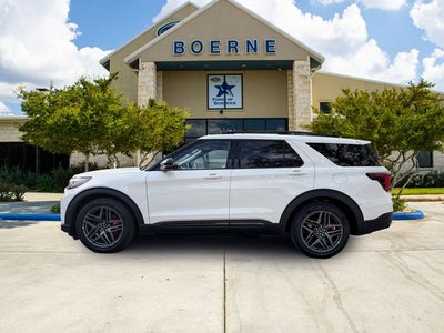 2025 Ford Explorer ST