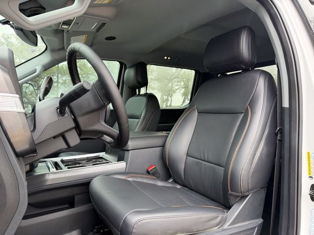 2025 Ford F-350SD Lariat Super Duty