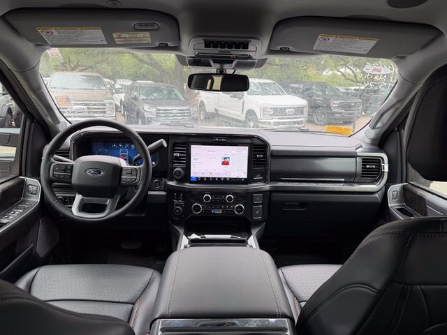 2025 Ford F-350SD Lariat Super Duty