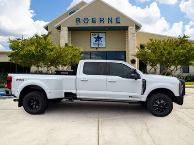 2025 Ford F-350SD Lariat Super Duty