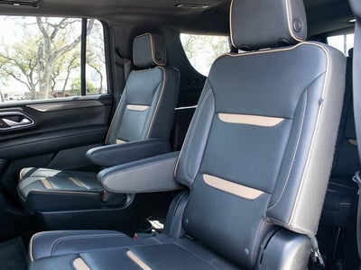 2023 GMC Yukon XL AT4