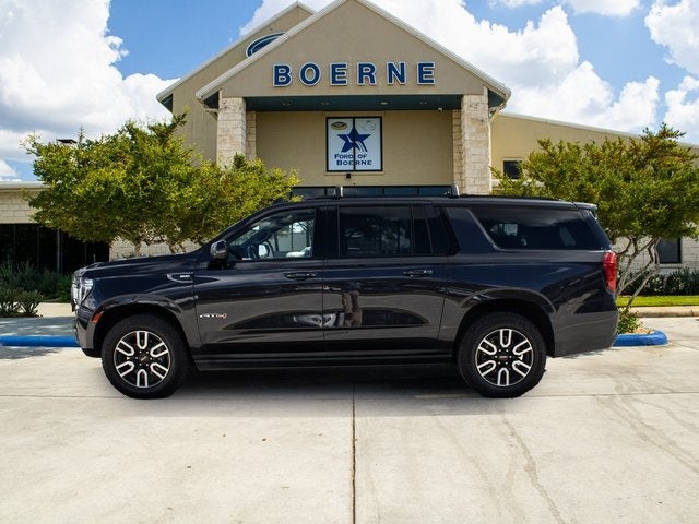 2023 GMC Yukon XL AT4