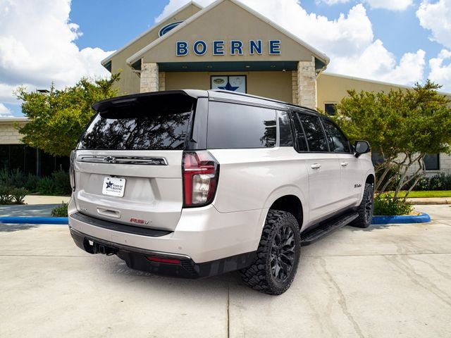 2022 Chevrolet Suburban RST