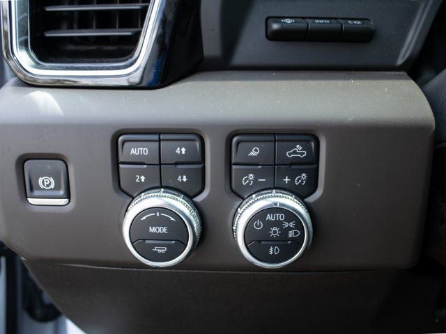 2025 GMC Sierra 2500HD Denali