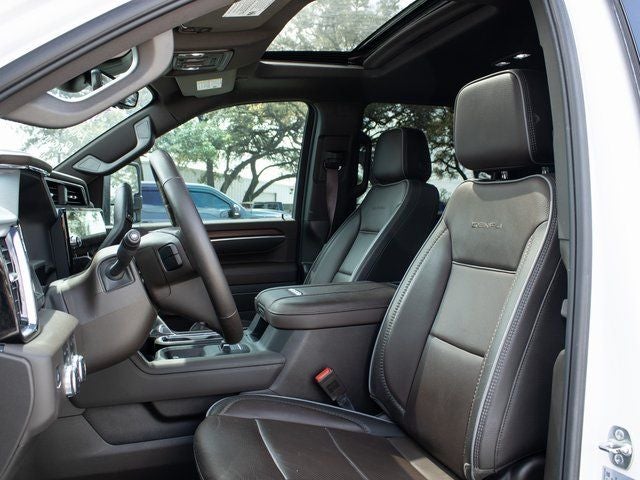 2025 GMC Sierra 2500HD Denali