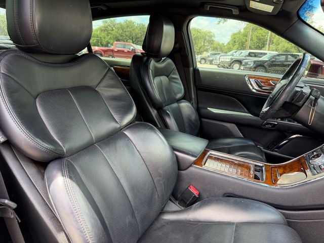 2019 Lincoln Continental Select