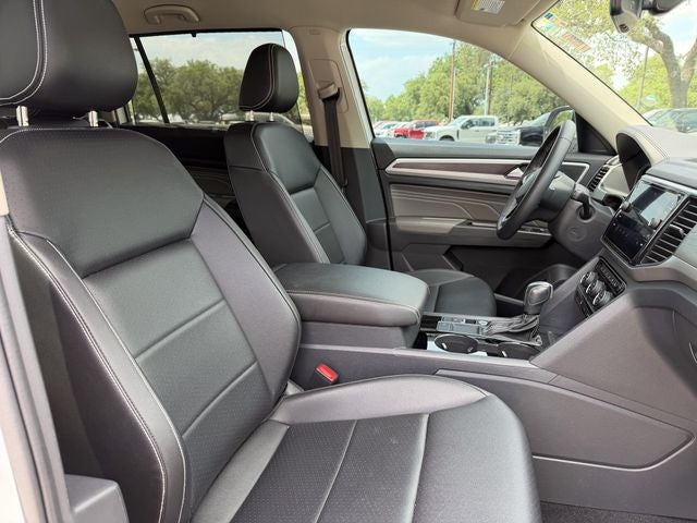 2023 Volkswagen Atlas 2.0T SE w/ Technology