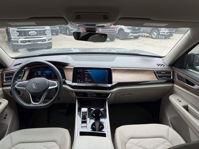 2024 Volkswagen Atlas 2.0T SE w/ Technology
