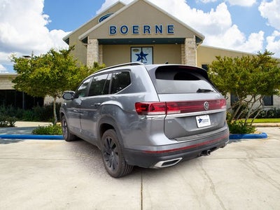 2024 Volkswagen Atlas 2.0T SE w/ Technology
