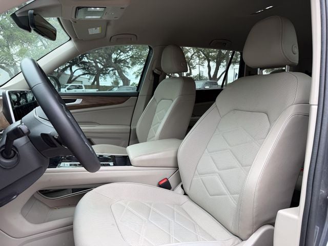2024 Volkswagen Atlas 2.0T SE w/ Technology
