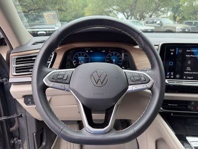 2024 Volkswagen Atlas 2.0T SE w/ Technology