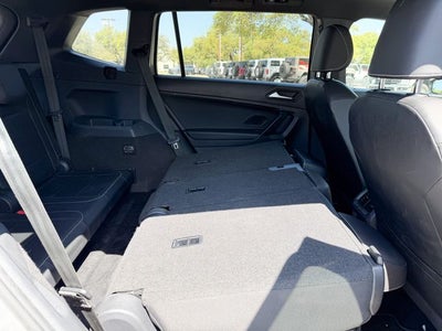 2021 Volkswagen Tiguan 2.0T SE R-Line Black