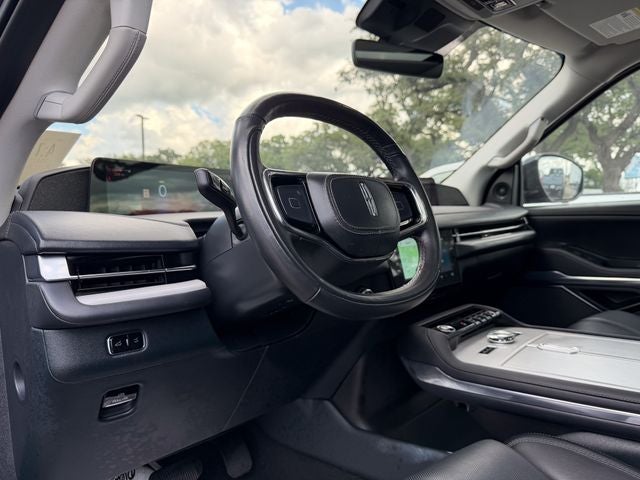 2025 Lincoln Navigator L L Reserve
