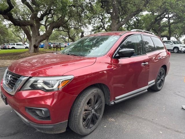 2017 Nissan Pathfinder Platinum