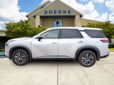 2024 Nissan Pathfinder S