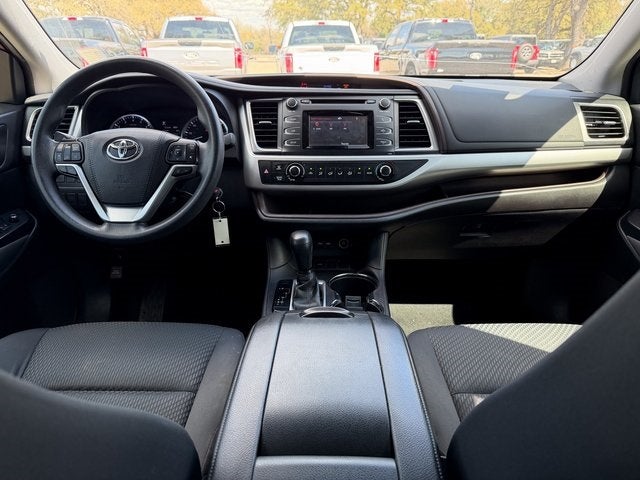 2019 Toyota Highlander LE