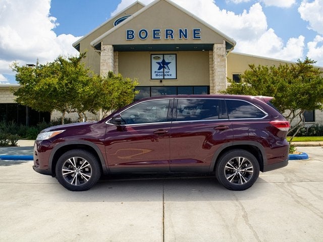 2019 Toyota Highlander LE