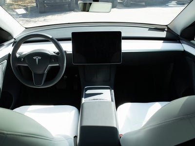 2024 Tesla Model Y Base