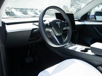 2024 Tesla Model Y Base