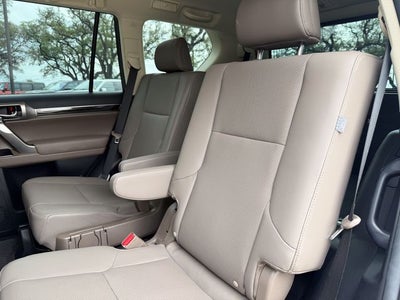 2022 Lexus GX Base