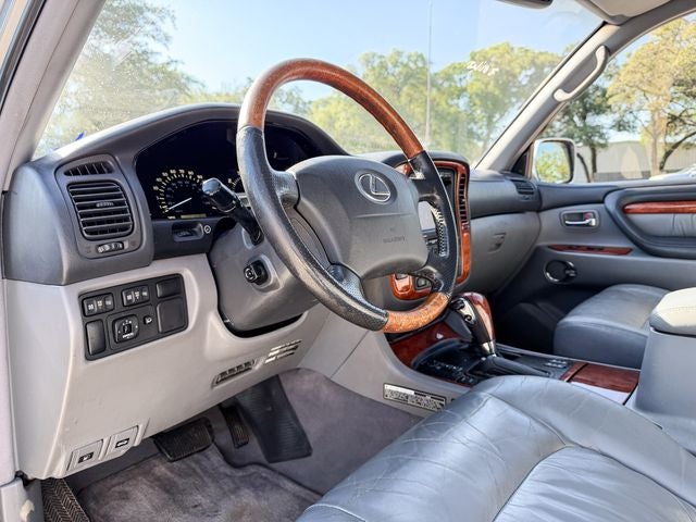 2001 Lexus LX 470