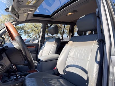 2001 Lexus LX 470